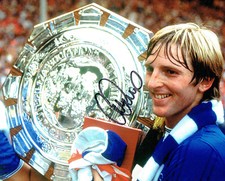 Gary STEVENS EVERTON Legend Signed Autograph 10x8 Photo D + Dealer COA