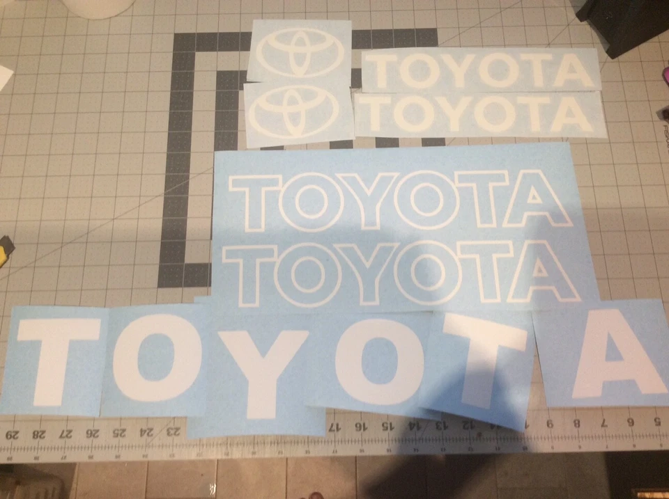 Toyota Forklift Decal Kit Complete without safety decals  - Image 2 of 3