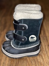 Sorel Unisex Kids Black Yoot Pac Grade School NY1879-010 Fur Trim Snow Boots 6