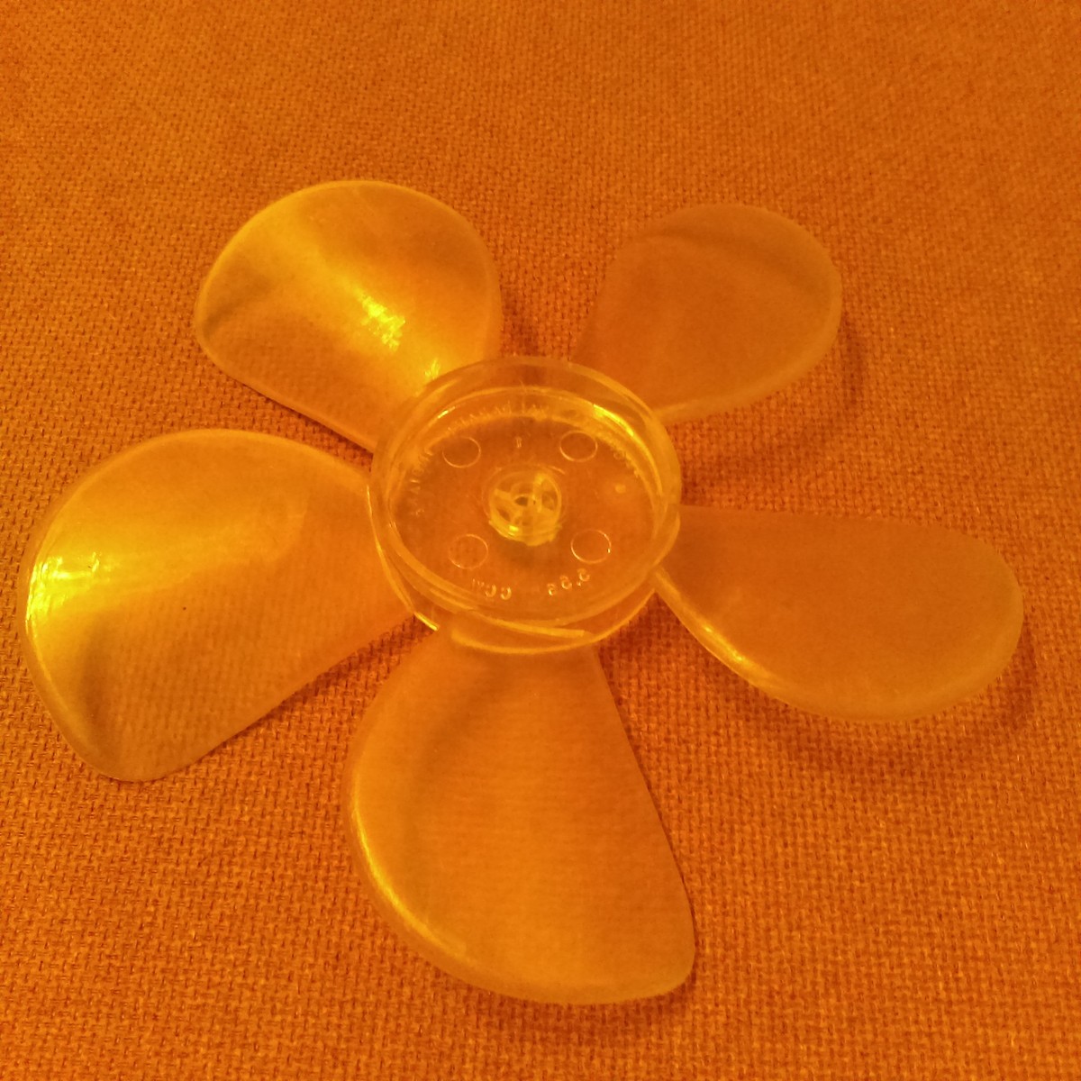 5 Inch Diameter Plastic Fan Blade/Propeller – 3/16" Bore, Clockwise (CW) Rotation