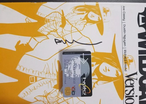 Wildcats Version 3.0 (2002) #3 SIGNED by Dustin Nguyen with Notarized WOS - Picture 6 of 9