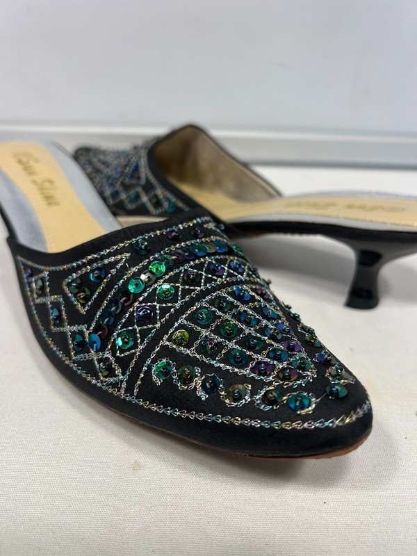 Womens Black Satin Rhinestone Pointed Toe Kitten Heel Mules Size 9.5