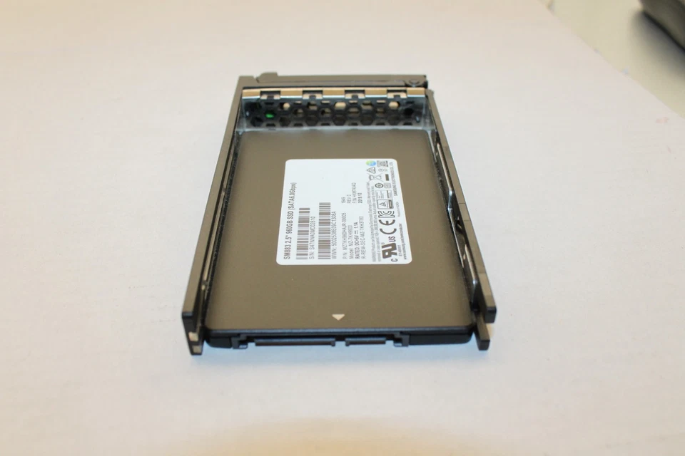 Fujitsu Primergy M4 M5 960GB SATA SSD SM883  99% ausgewiesene Rest Lebensdauer - Bild 4 von 4