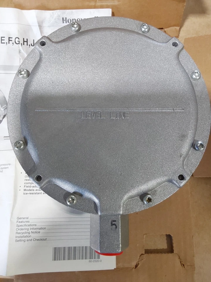 Interruptor de presión de gas/aire Honeywell C437E... 1012 RANGO 1/2 A 5 PSIG Foto 3 de 4