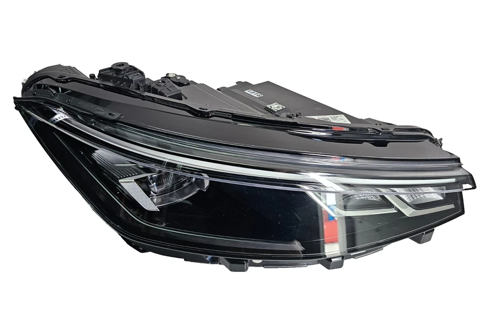 VW Passat B9 2023-2025 Scheinwerfer Rechts Voll LED 3J1941006 L853748 - Bild 3 von 4