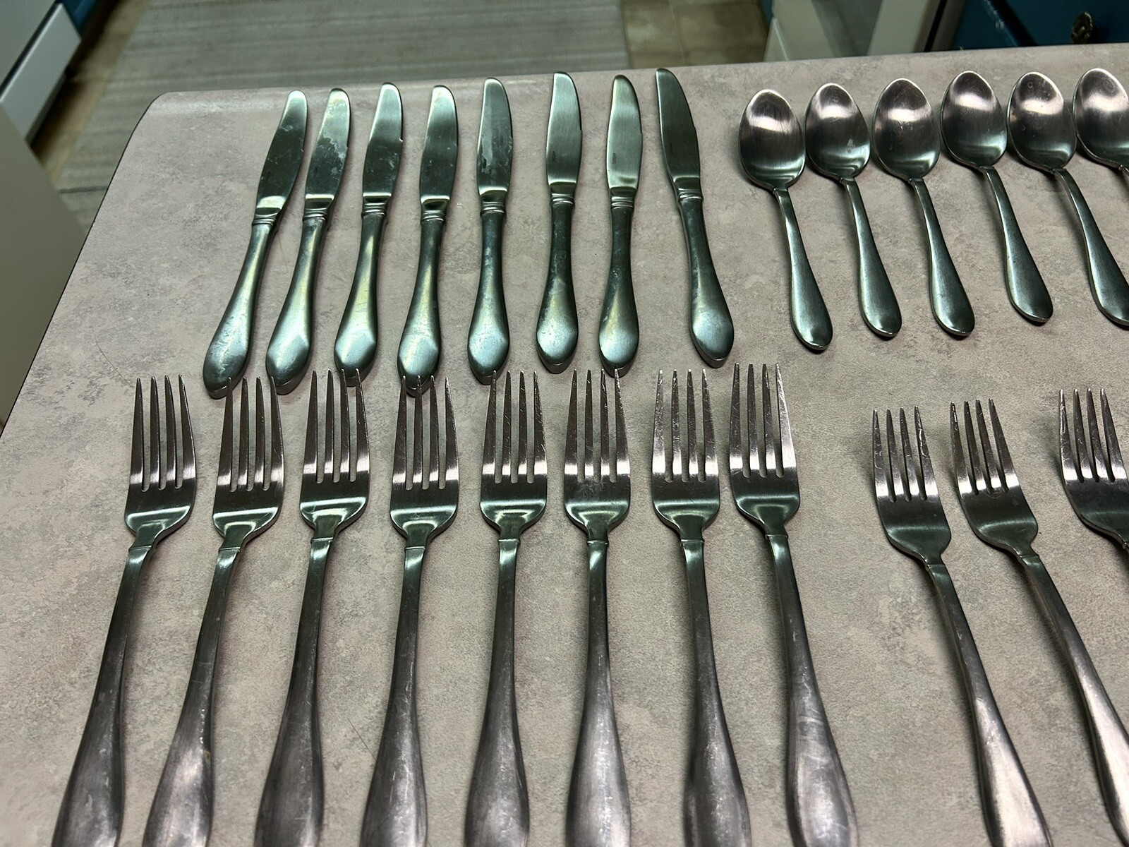VTG Oneida Taylor Stainless Satin Pointed Tip Flatware 44 Pieces Soons/Forks/Kni eBay