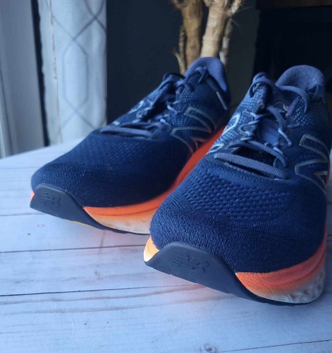 New Balance Fresh Foam More V3 Men display picture 1