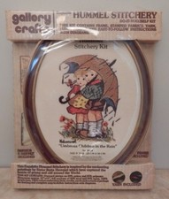 NEW GALLERY CRAFTS HUMMEL STITCHERY KIT 8034 9X12 UMBRELLA CHILDREN IN THE RAIN