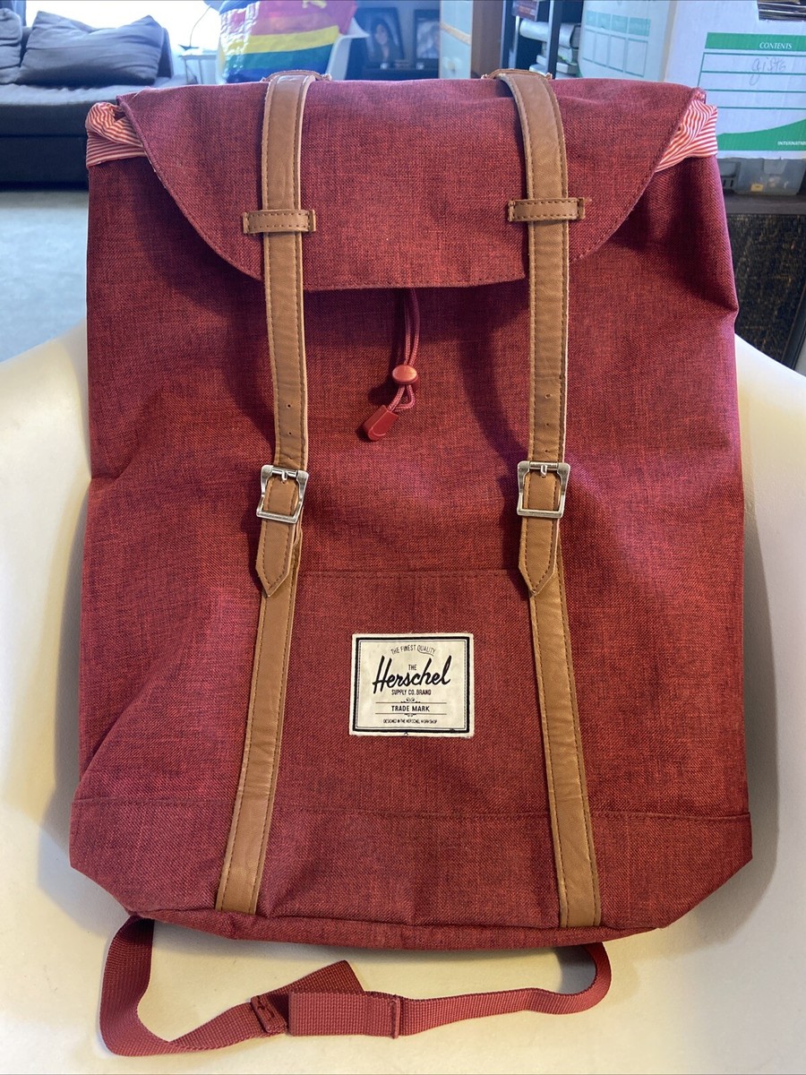 burgandy herschel backpack Classic XL The backpack can be ideally used to take your laptop or tablet with you everywhere Herschel Classic Backpack - Violet