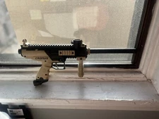 Tippmann T141001 Paintball Gun - Beige/Black