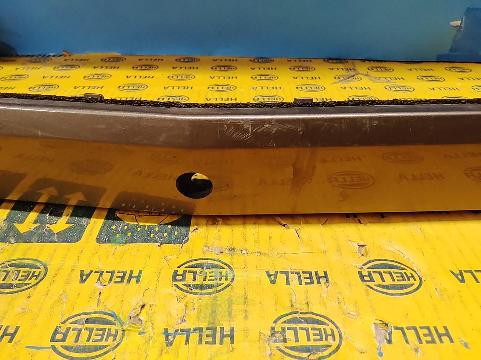 2017 BENTLEY BENTAYGA GRILLE COVER/CHROME GRILLE OEM 2018 2019 2020