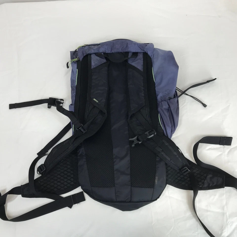 REI Coop Flash 22 Pack Backpack Blue Tie Dye Lightweight Daypack Hiking Travel - Image 4 of 4