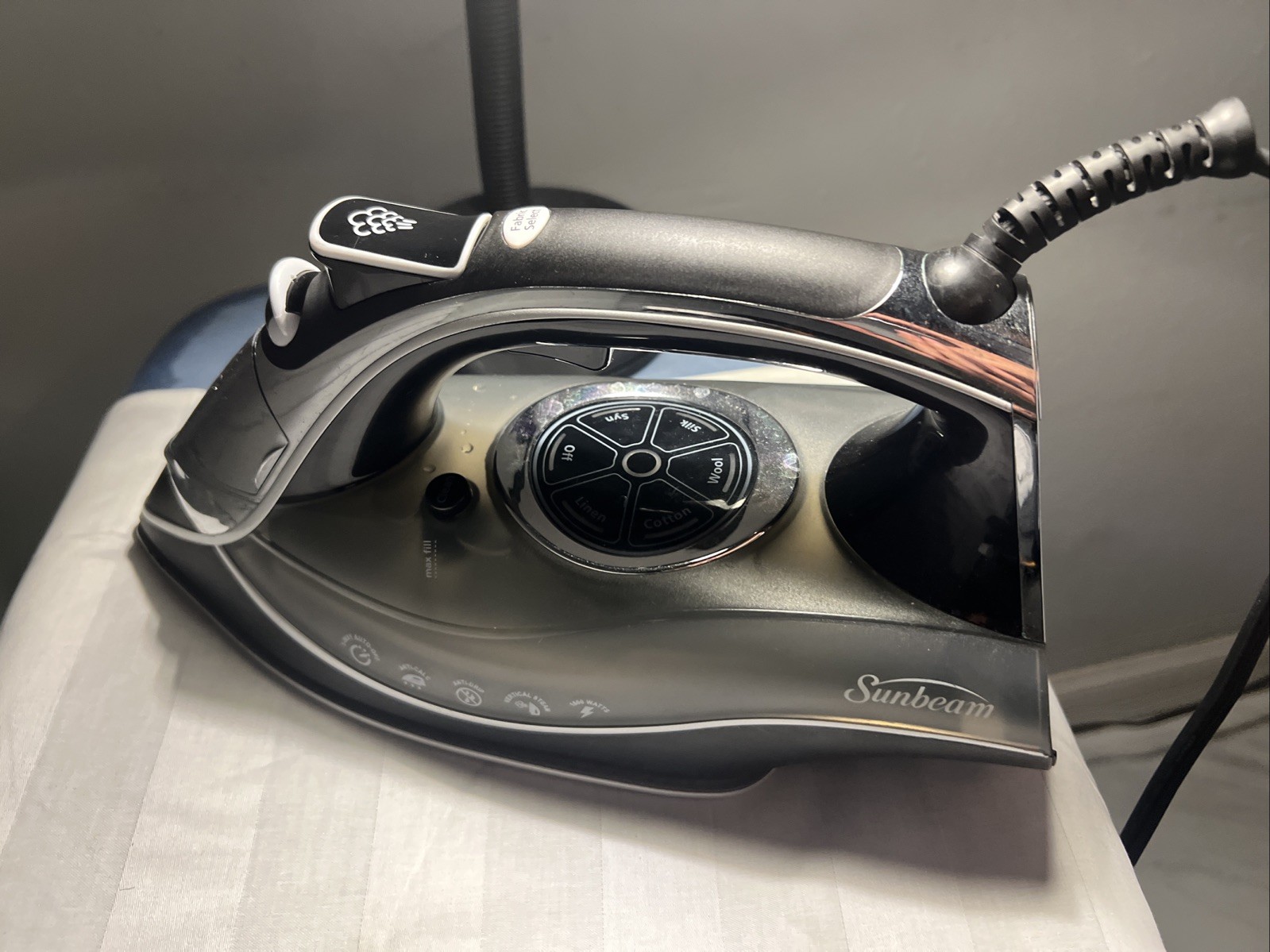 - Aero Ceramic (super Smooth) 120v 1600 Watts
