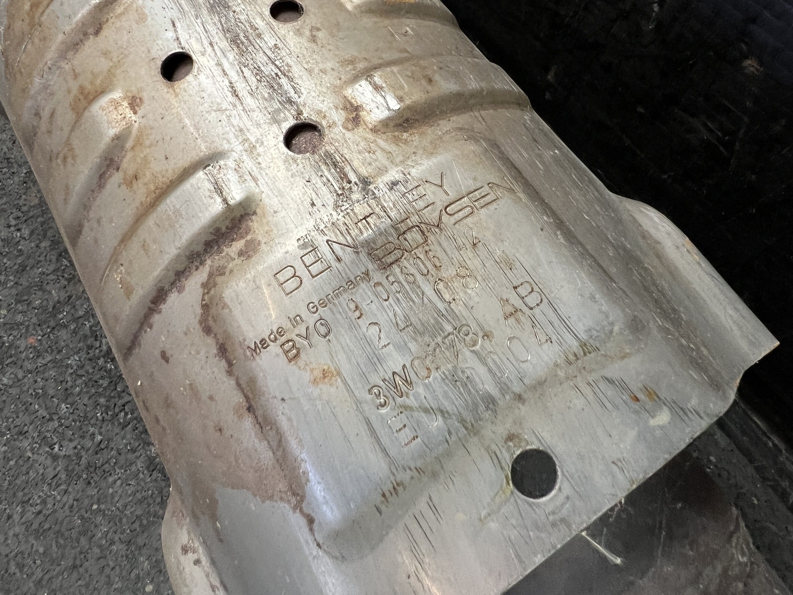 03-12 BENTLEY CONTINENTAL 6.0 MIDDLE EXHAUST DOWN PIPE TAIL PIPE 3W8254450A