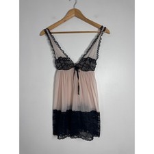 Babydoll pequeño Coquette Victoria's Secret para mujer Chemise rosa negro malla de encaje