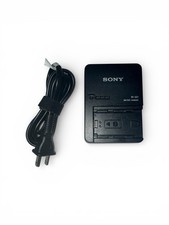Sony BC-QZ1 Battery Charger   Genuine OEM Sony Charger w/ Power Cable Excellent