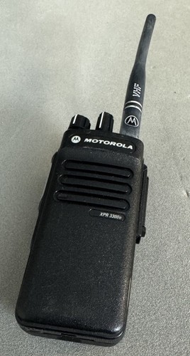 Motorola XPR3300e VHF 136-174mhz Radio AAH02JDC9VA1AN w/dock VGC! Ships Fast - Zdjęcie 2 z 16