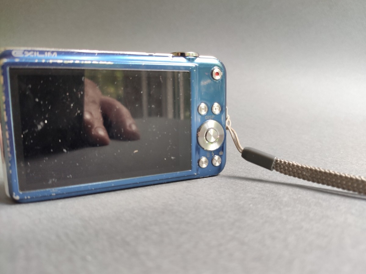 Casio EXILIM EX-S10 12.1MP Digital Camera Blue | 3x Optical Zoom