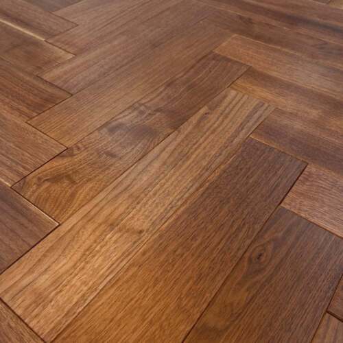 Parquet Herringbone American Black Walnut Wood Floor 14 x 125 x 600 (mm) SAMPLE - Afbeelding 1 van 2
