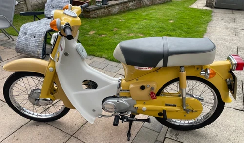 HONDA C70 1976 ONLY 21.6 MILES STUNNING CONDITION - Picture 1 of 18