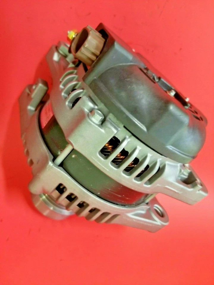 Toyota 4Runner V6 4.0Liter  2010 2011 2012 2013 2014 2015 Alternator 130Amps  - Image 2 of 3