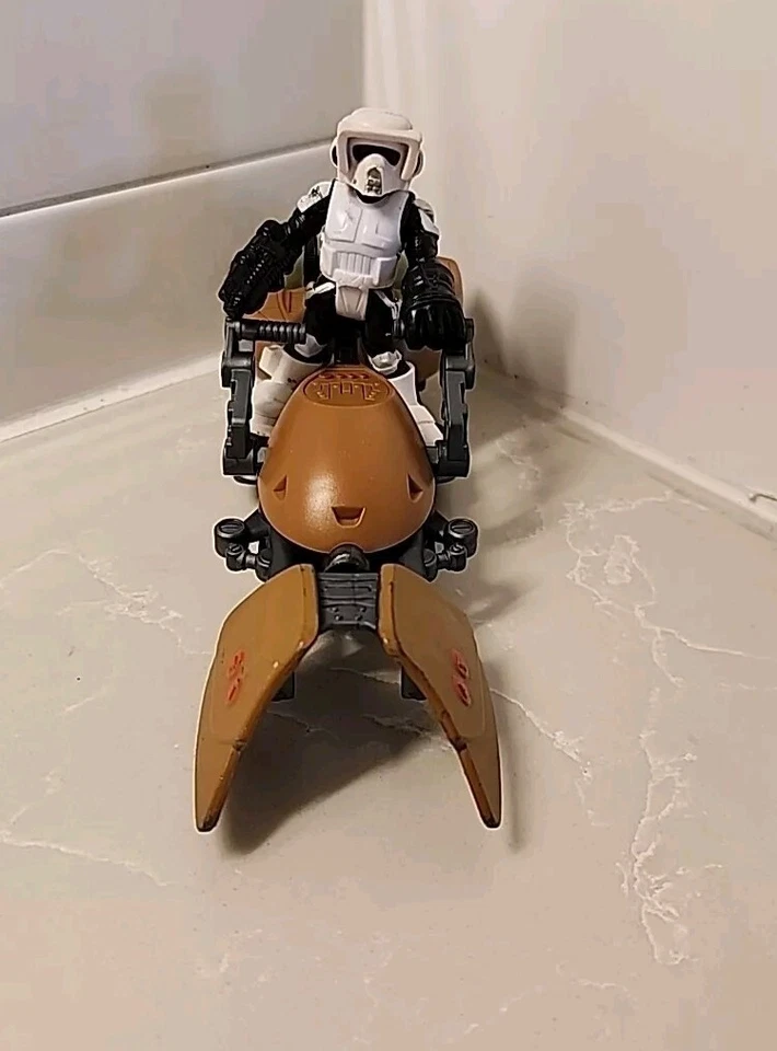 Star Wars Galactic Heroes Playskool: Scout Trooper & Speeder Bike Foto 2 de 4