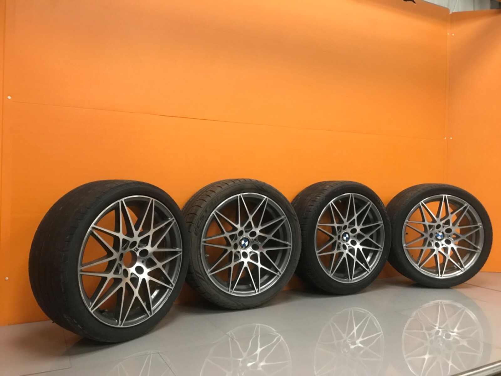 +BMW m3/m4 alloy wheels With tyres 275/35r19 - Image 2