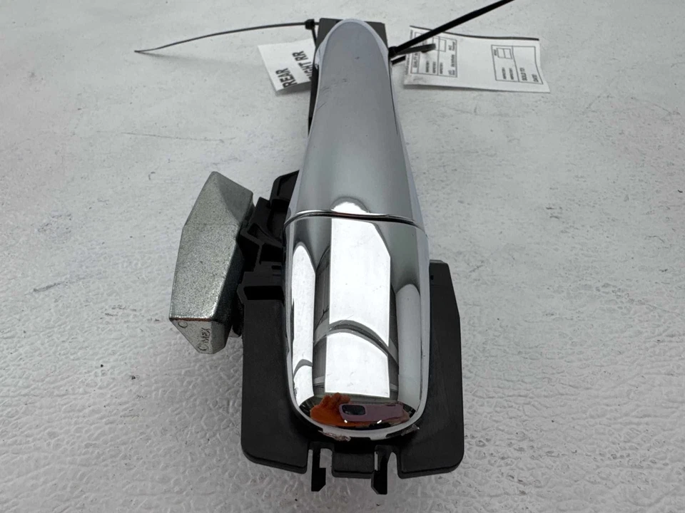 Maçaneta externa traseira direita do lado do passageiro Infiniti QX60 JX35 2013-2020 fabricante de equipamento original - Imagem 4 de 4