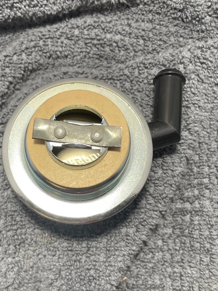 Piezas Ford Motorsport - Respiradores de cubierta de válvula #M6766-D302 Foto 3 de 4