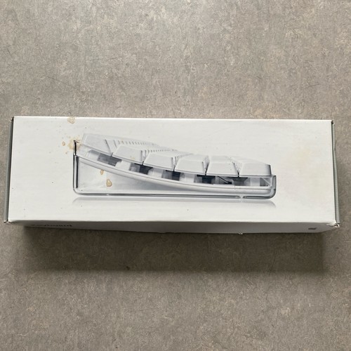 Genuine Apple USB Wired Keyboard Model No: A1048 - UK Layout with box white - Afbeelding 8 van 12