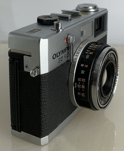 Olympus 35 RC Compact Rangefinder 35mm Film Camera 42/2.8 E Zuiko Lens + Tested #20 - Bild 3 von 9