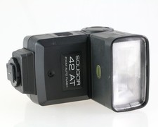 Soligor 42 AT Zoom Auto Flash Blitzgerät Aufsteckblitz Blitz - Mittenkontakt