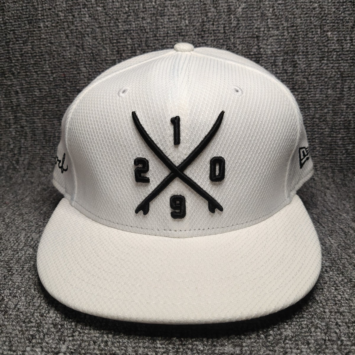 New Era 9FIFTY Surf 1920 Snapback Hat White Medium-Large Flat Brim Cap