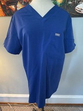 FIGS Technical Collection Men's Leon Scrub Top size M