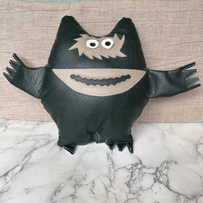 NAUGAHYDE 〜nauga monster〜　sizeＳ Vintage Nauga Monster Naugahyde Green Gray White 11.5”H Excellent