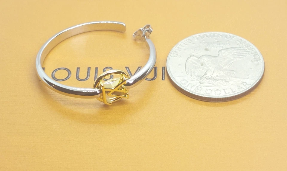 PENDIENTES ARO LOUIS VUITTON LV - Caja y bolsa antipolvo incluidos Foto 4 de 4