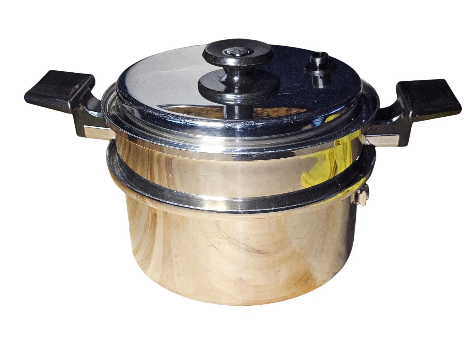 Royal Prestige 7 Ply SS Titanium Silver Alloy Copper 3 Qt Stock Pot w/ Steamer
Opens in a new window