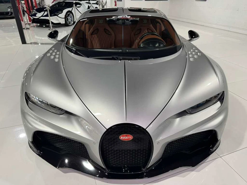 2023 Bugatti Chiron Super Sport  Foto 2 de 4