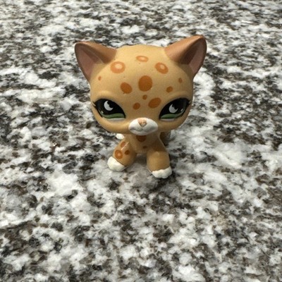 Littlest Pet Shop 852 LPS Authentic Shorthair Cheetah Cat Green Eyes Moon