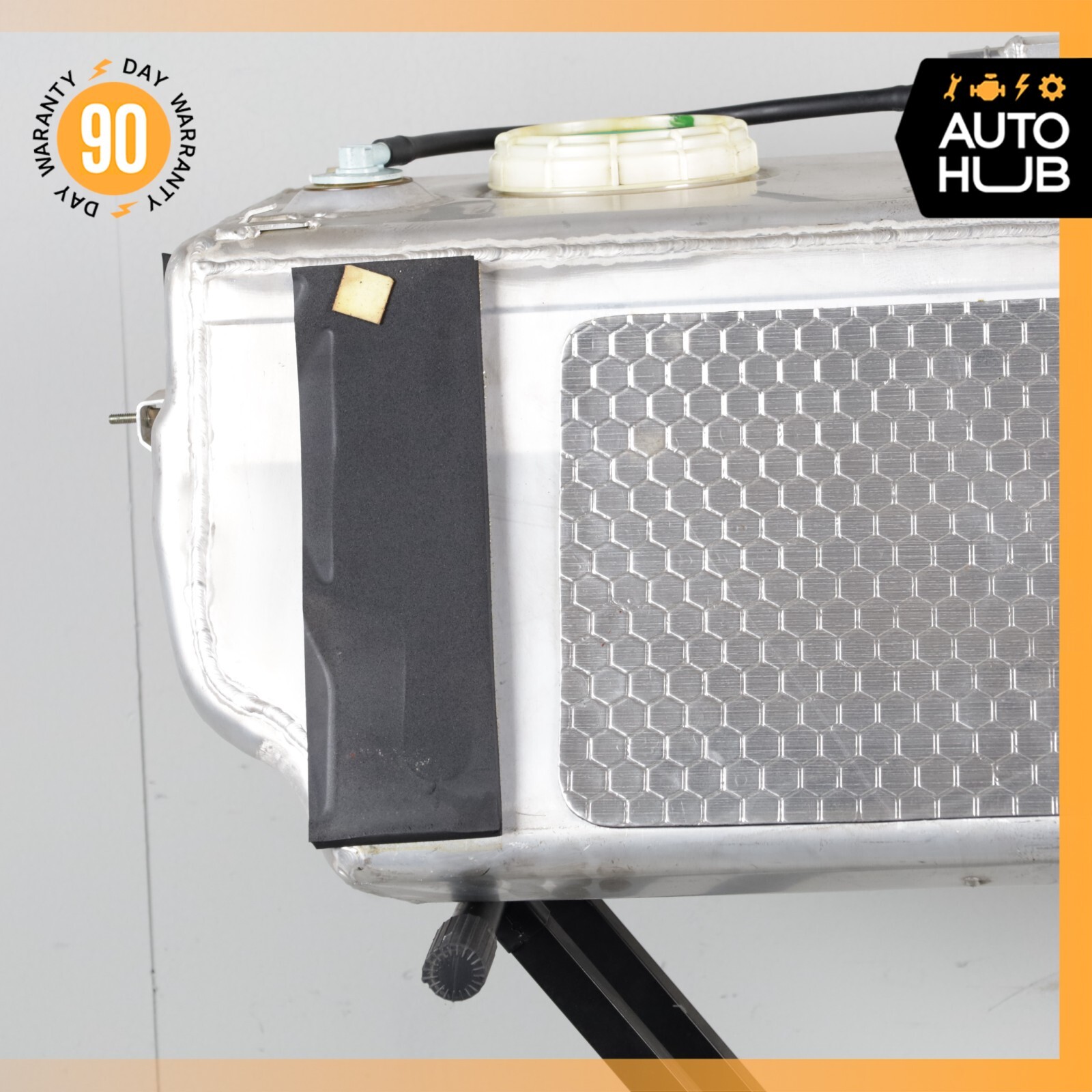 04-06 Maserati Quattroporte M139 4.2L V8 Gas Fuel Tank Reservoir Assembly OEM
