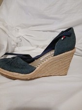 TOMMY HILFIGER wedge sandals, 7M EUC