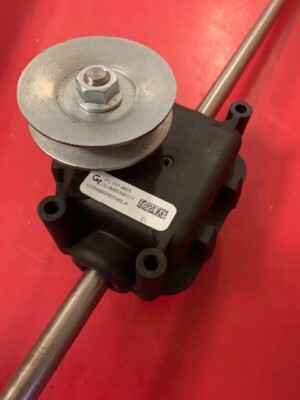 トンズラくん　帯・ハガキ付き　PS　Tonzura-kun New transaxle/transmission for Toro walkbehind mowers 137-4825