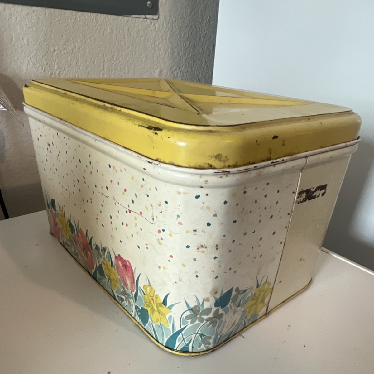 Vintage Floral Metal Bread Box Yellow Hinged Lid Retro Kitchen
