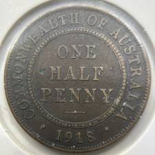 1918 Half Penny Coin - near Very Fine 6 pearls - George V Scarce
