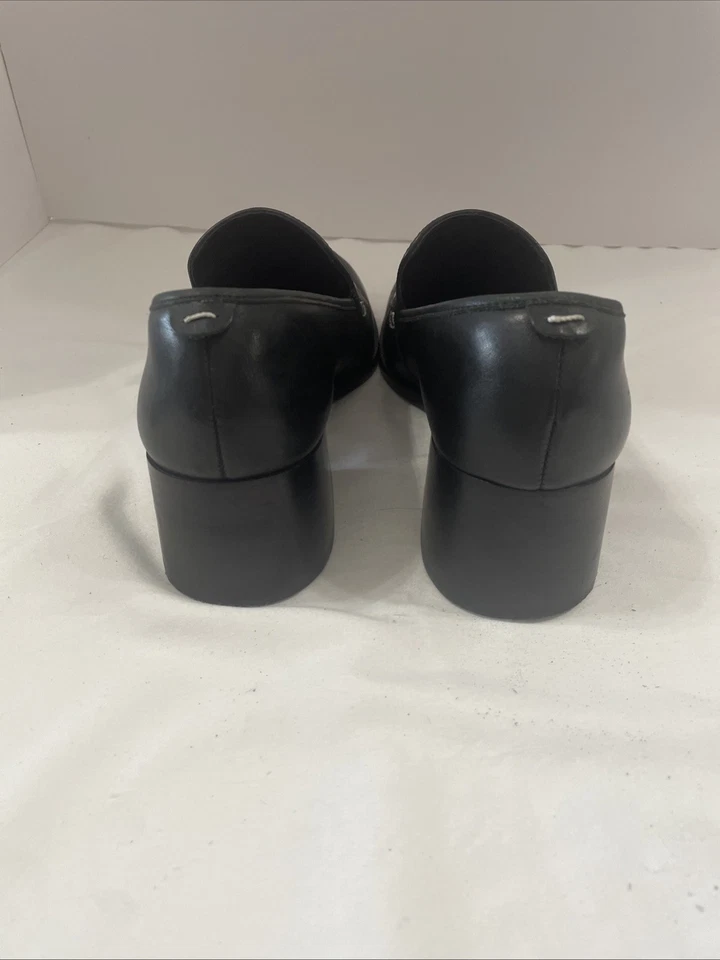 Mocassim Bernardo Feminino Eryn Pumps Salto Bloco Couro Preto Tamanho 8.5M - Imagem 2 de 4