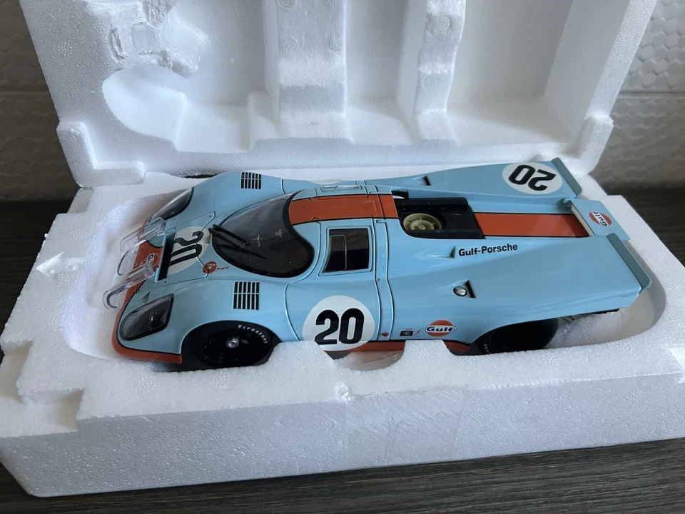 Steve McQueen Porsche 917k 24 H Le Mans 1970 Movie Auto Art 1/18 917 K 1st Vers. - Immagine 3 di 4