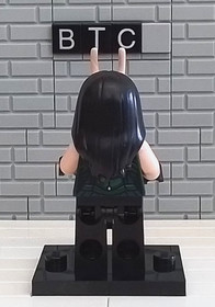 LEGO Marvel Super Heroes 76079 Mantis - Vest with Dark Blue Trim Minifigure!