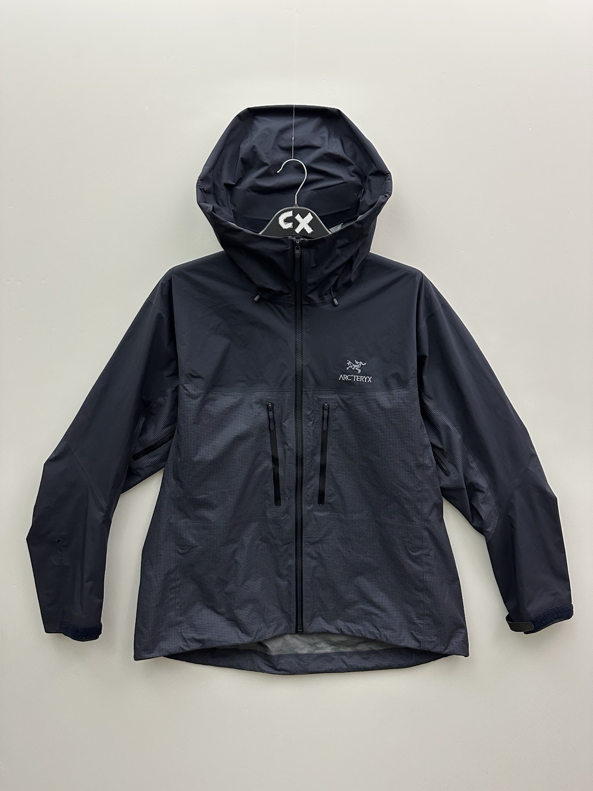 Arc’teryx Alpha Jacket Black Sapphire Women’s XL Gore-Tex Pro RECCO
