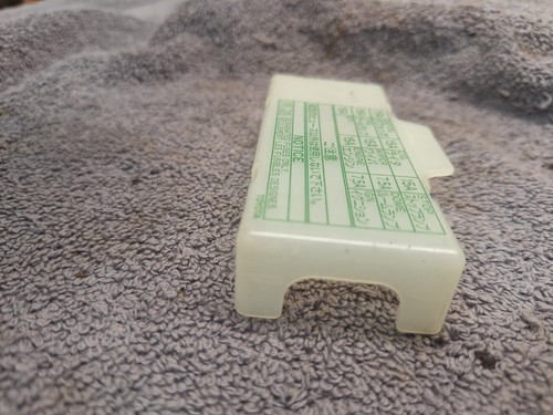 84-88 Toyota Pickup Truck 4Runner Interior Fuse Box Cover Lid White - Picture 4 of 6