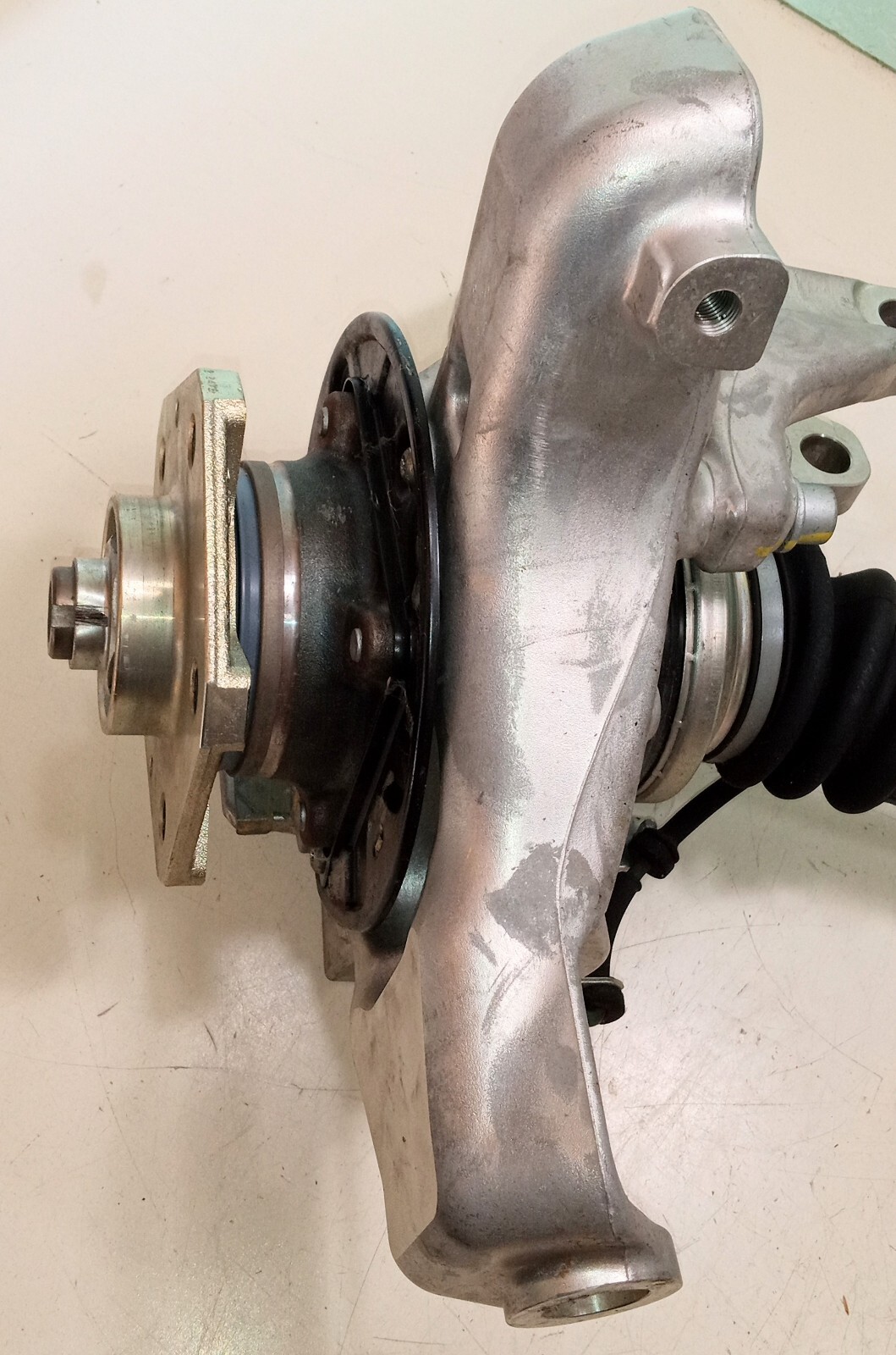 Ferrari 599 Wheel Bearing Upright Knuckle Hub_Drive Axle Shaft_220453_LH_NEW_612